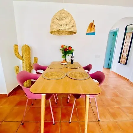 Villa Golden Wave