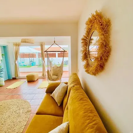Villa Golden Wave